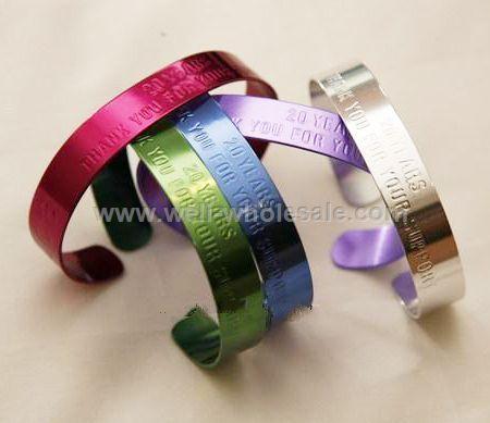Color anodized aluminum cuff bracelet