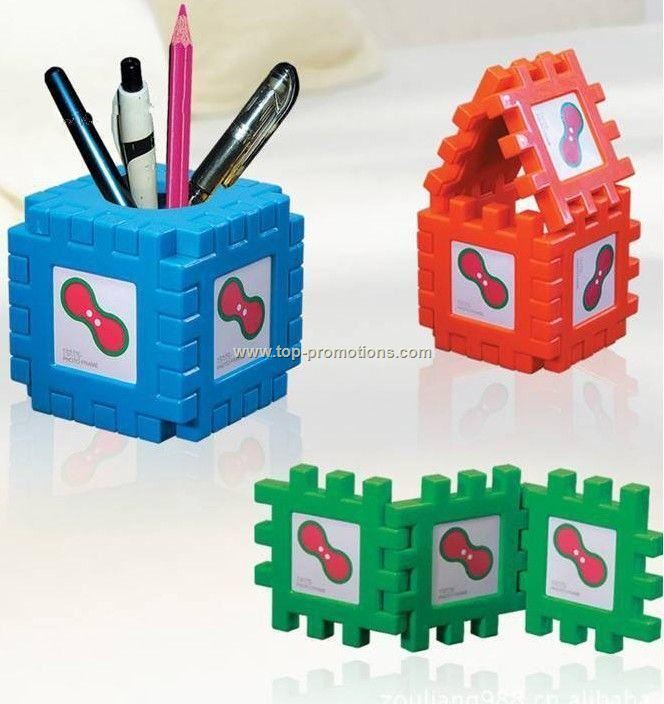  PLASTIC PEN HOLDER