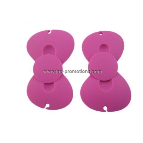 Silicone earphone cable roller
