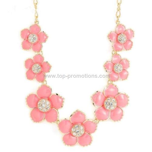 Fluorescent necklace W/ petal