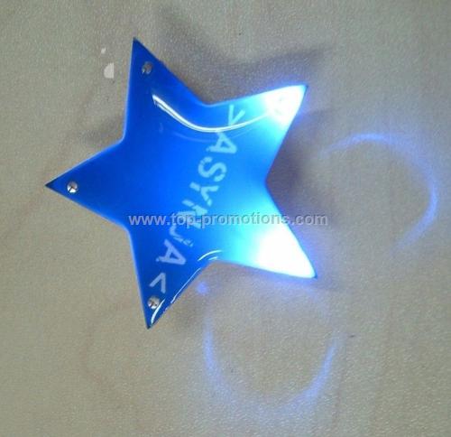 Flashing star pin