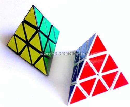 Pyramid puzzle cube