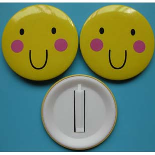 BUTTON Badges with plastic clip