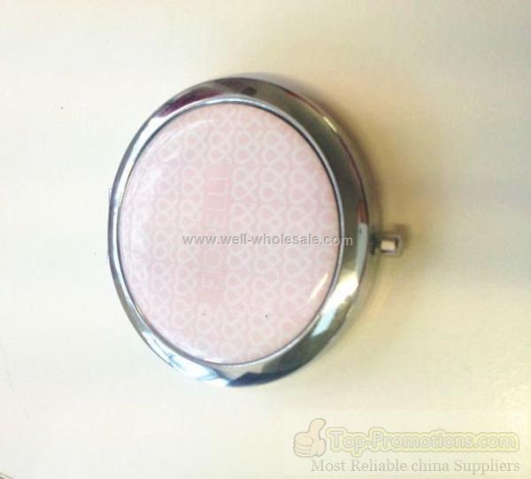 round compact mirror