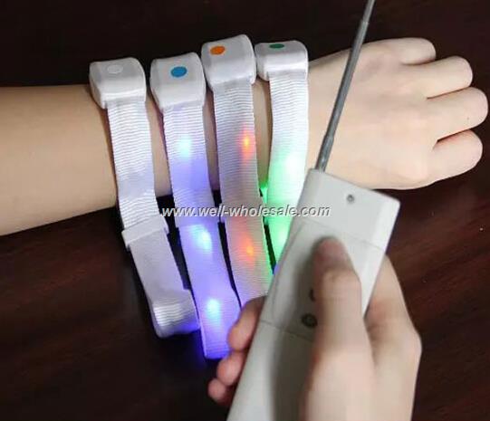 RF LED wristband with remote control