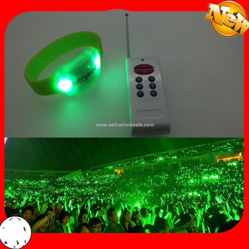 2014 Most fashional wholesale newest radio control LED wristband