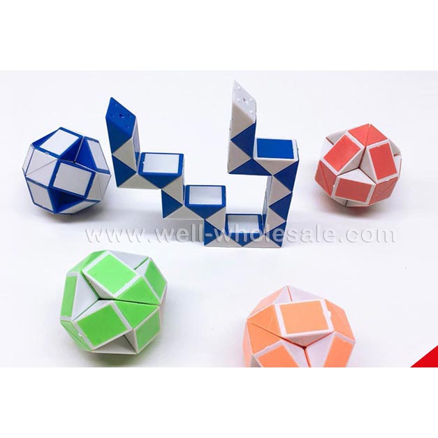 Serpentine rubik's cube